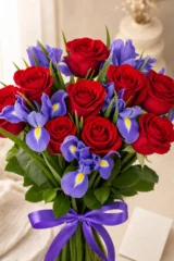 Buchet irisi si trandafiri rosii – imaginea 3