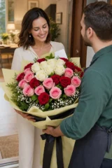 Buchet imens trandafiri mix color – imaginea 2