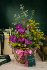 Buchet Premium cu Frezii și Solidago Mov – imaginea 3